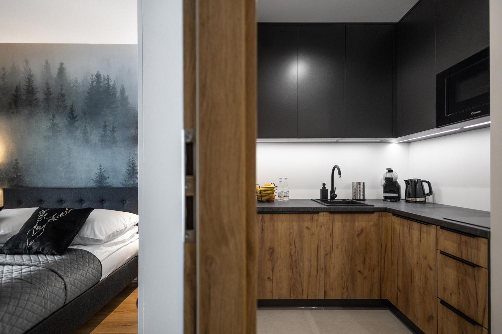 Gold Apartments Cicha 12 - Centrum - Dwie Sypialnie I Parking Krynica Zdroj Ngoại thất bức ảnh